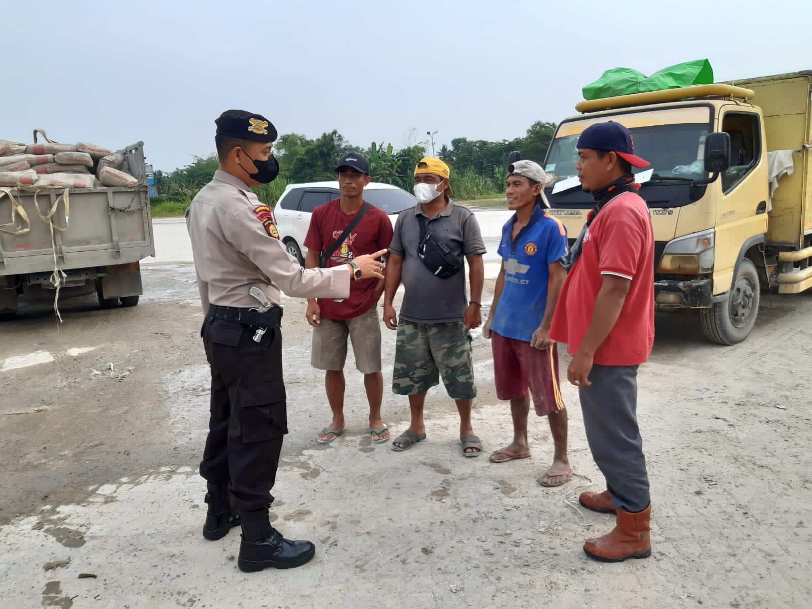Polresta Pekanbaru Lakukan Cooling System Jelang Pemilu di Pelabuhan Pemko Pekanbaru